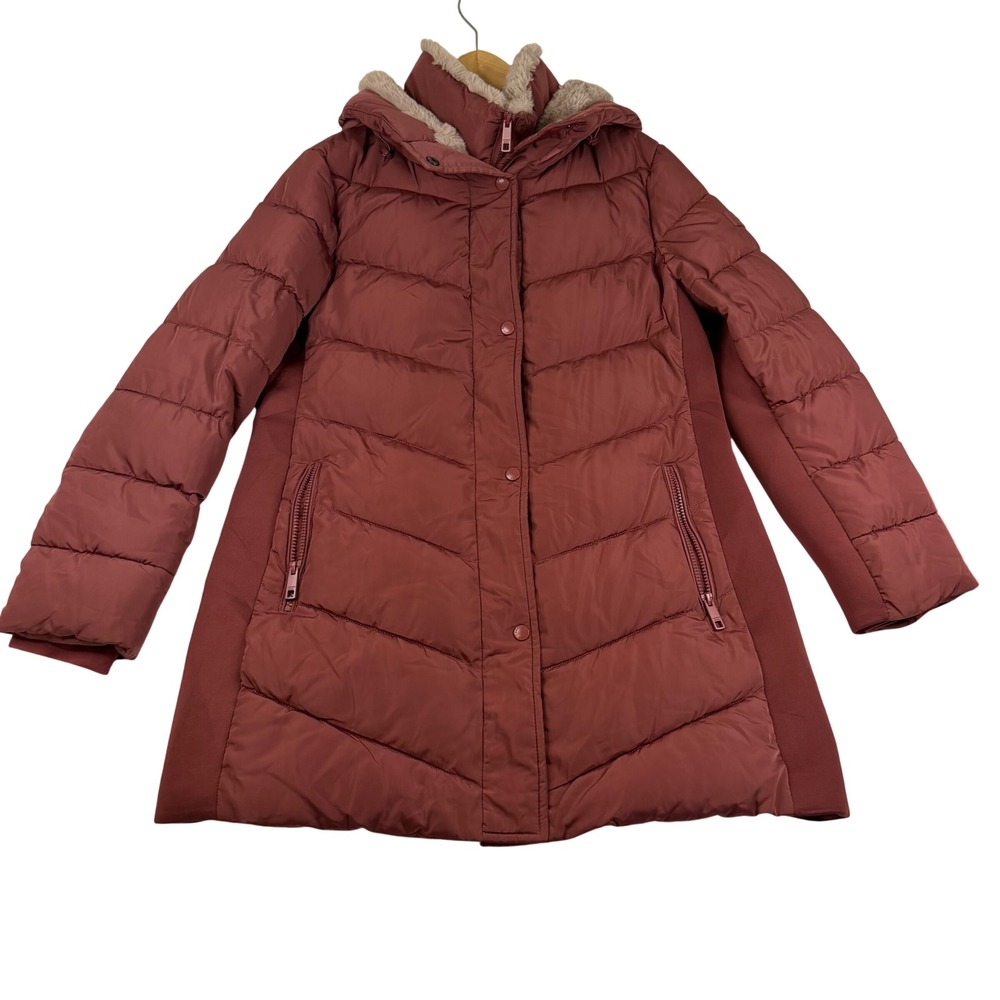 Andrew Marc Burgundy Chevron Puffer Jacket Faux Fur Hood Sorona Insulated Large